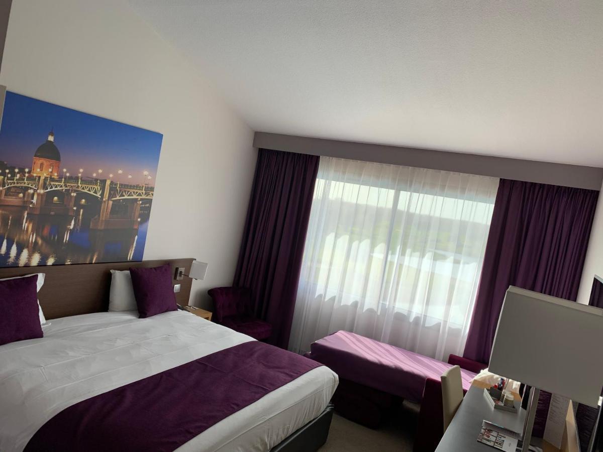 Mercure Toulouse Aeroport Golf De Seilh Exterior photo